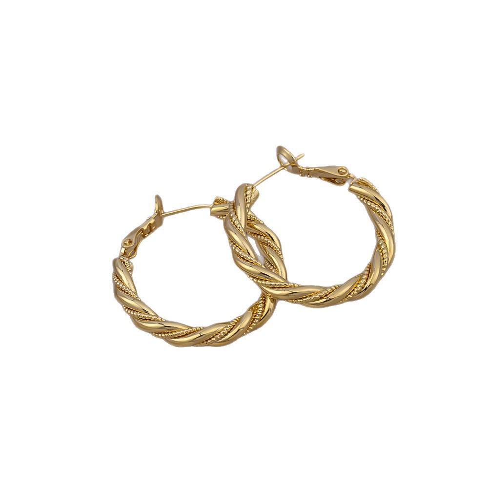 Vintage Korean Niche Design Twist Hoop Earrings: Fashionable, Versatile, and Plain.