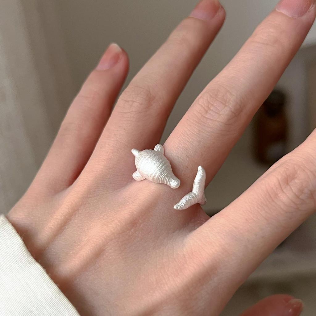 Chic Open Adjustable Dolphin Ring: Stylish Statement Jewelry for Women's Index Finger