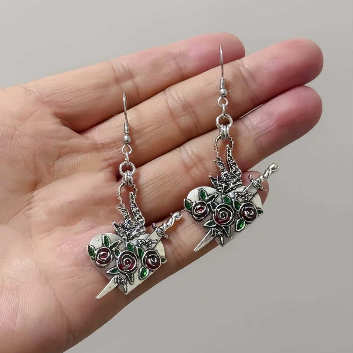 

Gothic Retro Silver Color Sword Relief Rose Flower-shaped Heart Pendant Dangle Earrings for Women Halloween Earrings Jewelry
