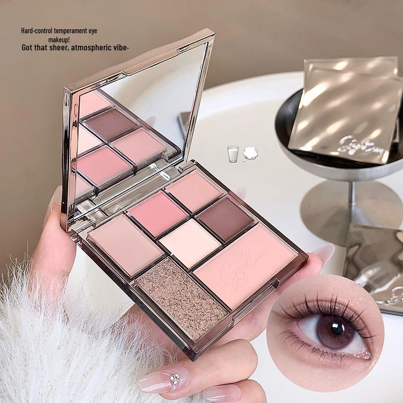 Gege Bear Seven-Color Playful Eyeshadow Palette for Students