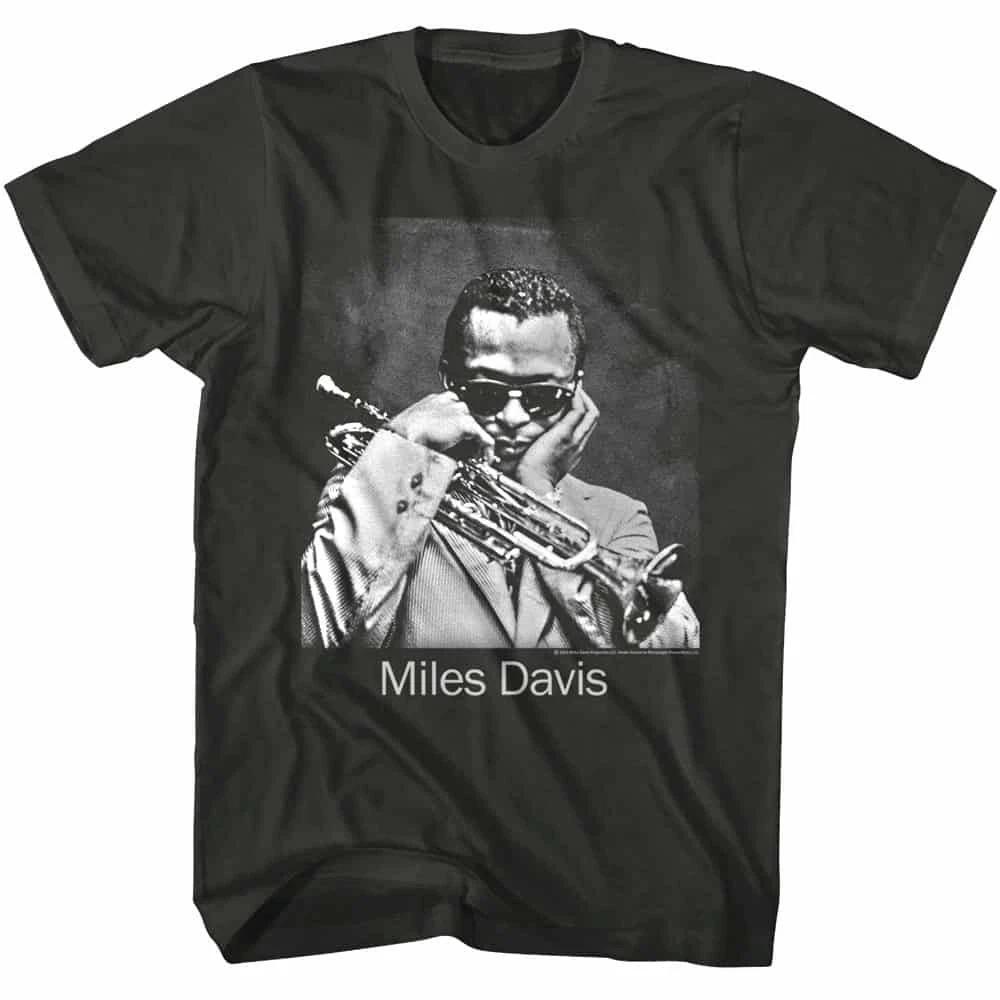 

Miles Davis Trumpet Portrait Men s T Shirt M