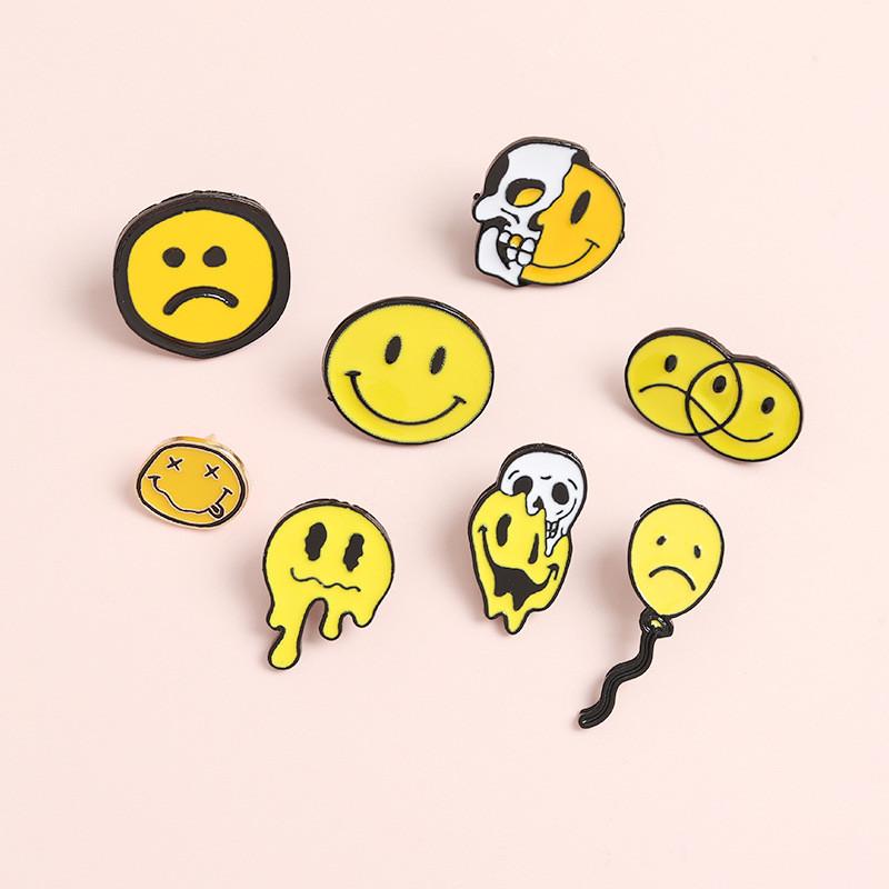 Alloy Brooch Modern With Unique Skull Shape And Creative Smiling Face For Style