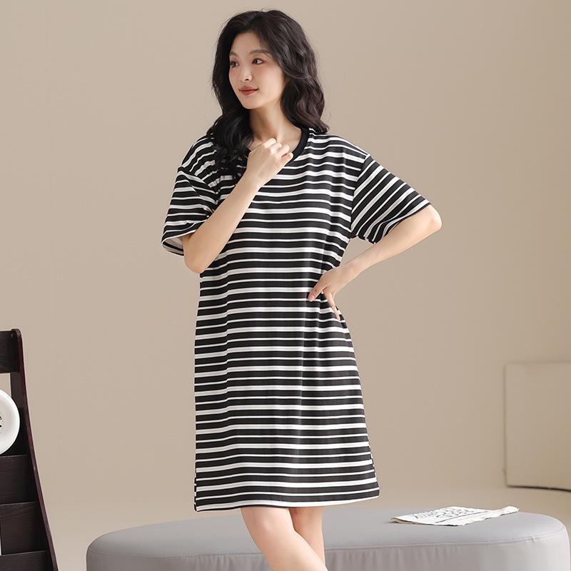 Women's Summer Cotton Round Neck Mid-Length Nightgown