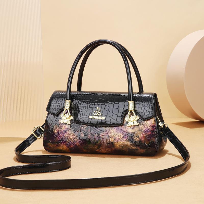 

Сумки Женские сумки большой вместимости 2025 Новые темпераментные женские сумки Модные сумки через плечо и мессенджеры Универсальные маленькие квадратные сумки Тренд