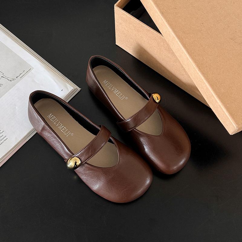 

Soft-soled Mary Jane small leather shoes women s 2025 new popular spring and summer retro single shoes versatile flat-soled shallow-mouth beanie shoes 40 светло-коричневого
