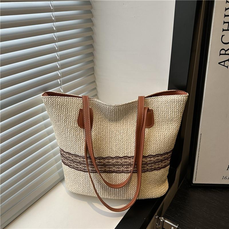 Woven Bag With Zipper Closure For Casual Beach And Travel Days