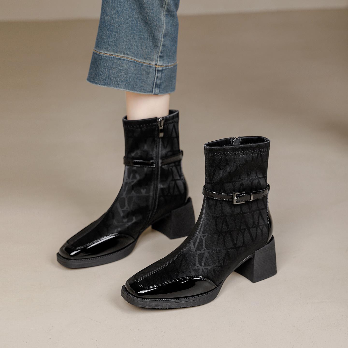 

High-heeled short boots women s 2025 new winter Chinese style red wedding boots side zipper thick-heeled boots children s medium boots 35 чорний