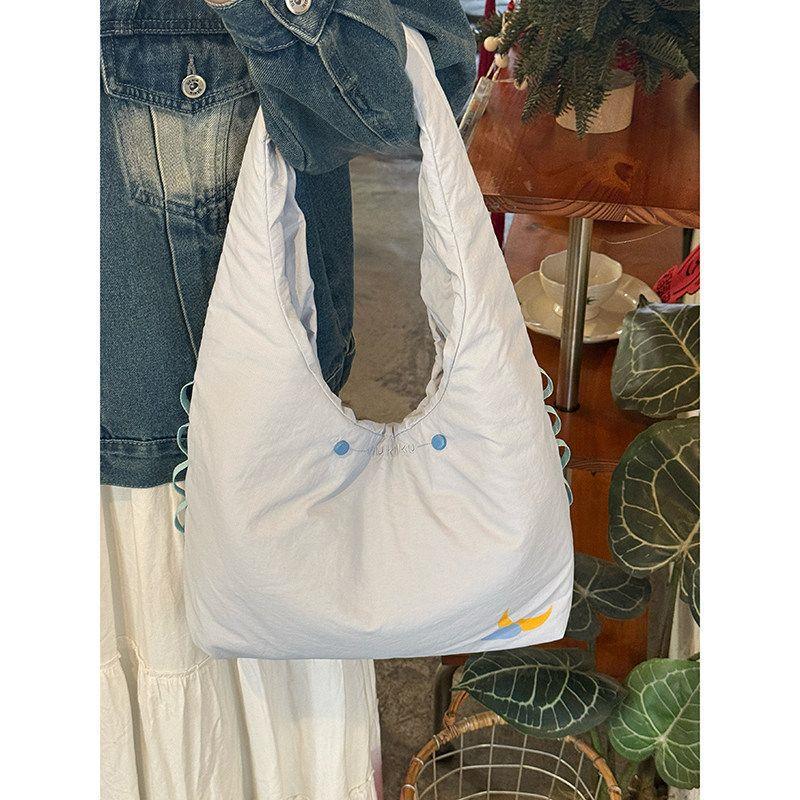 Large-capacity Cloud-shaped Bag - Lightweight Commuter Shoulder Bag - Niche Tote Bag