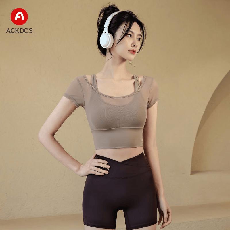 ACKDCS Women s Padded Short-Sleeve Yoga & Fitness Top M