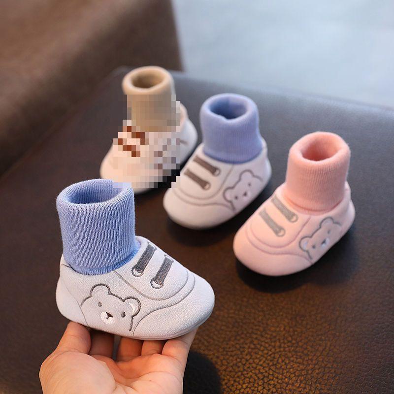 Baby Non-Slip, Warm Soft-Soled Walking Shoes & Socks for Boys and Girls - Perfect for Winter, Spring, and Autumn