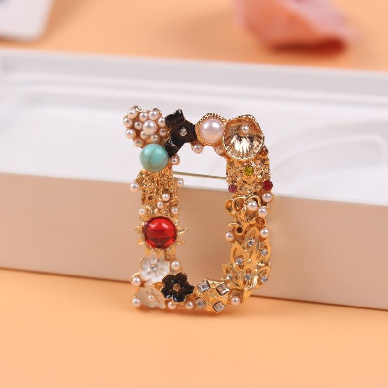 Vintage Rhinestone Pearl Letter Corsage Simple Coat Accessories Brooch Pin