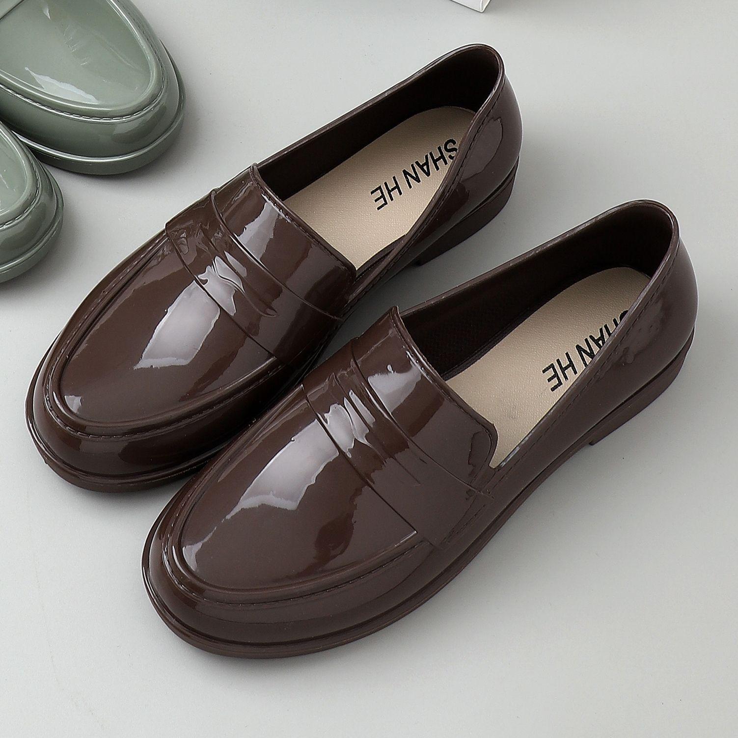 Женские новые туфли на низком каблуке с мелким вырезом роскошные на мягкой подошве нескользящие легкие водонепроницаемые женские рабочие туфли удобные для работы туфли-лоферы 40 2550₽