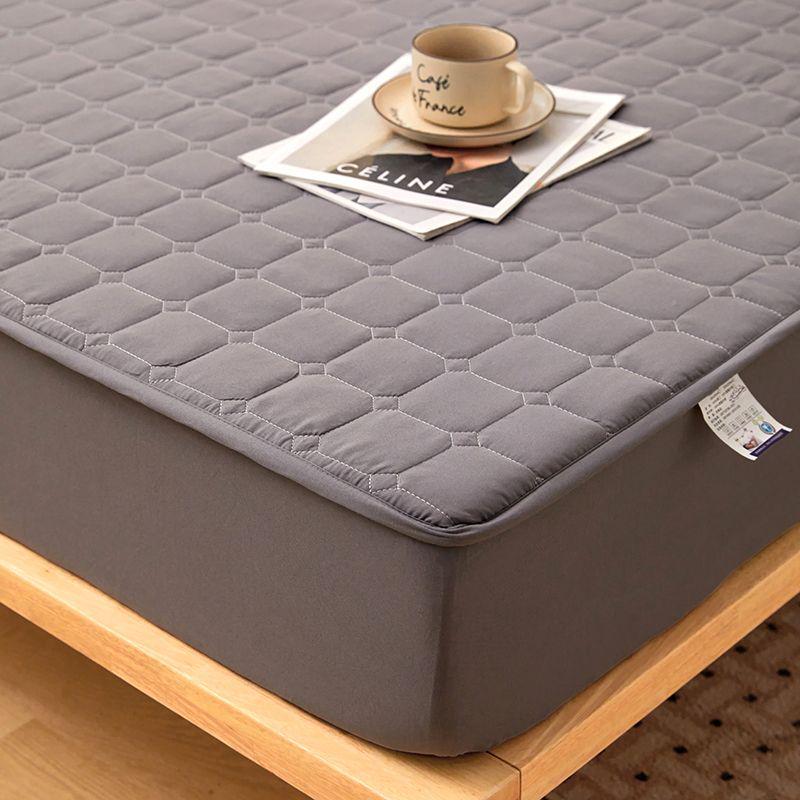 Thickened Non-Slip Quilted Bedspread & Mattress Dustproof Protector
