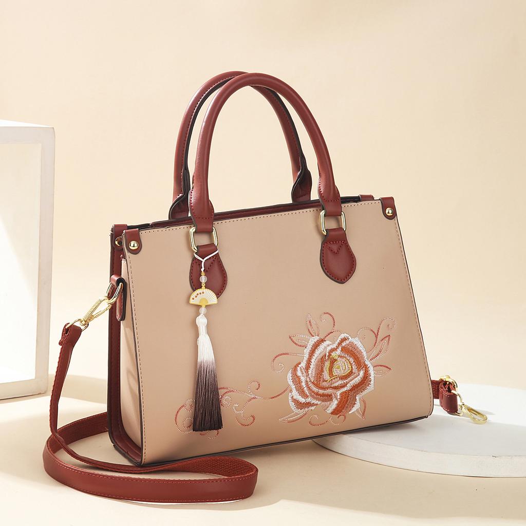 Lady mother handbag messenger 2025 new high-end Chinese style embroidery middle-aged wedding bag large capacity