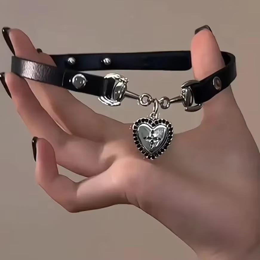Kpop Punk Rock Heart Cross Star Pendant Beaded Necklace For Women Men Cool Hip Hop Street Grunge Y2K Charms Jewelry Accessories