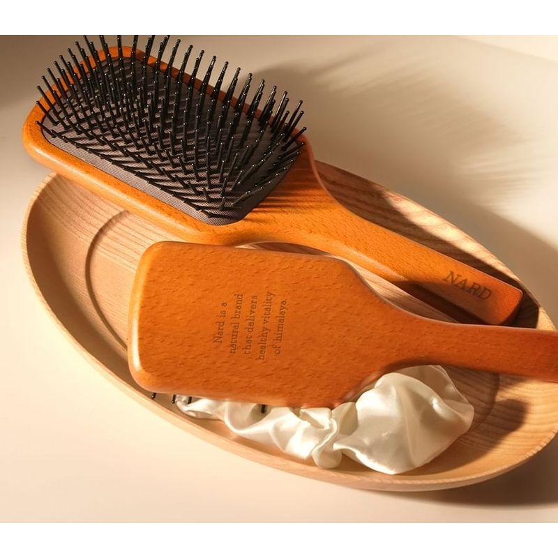 Nard Paddle Brush Medium