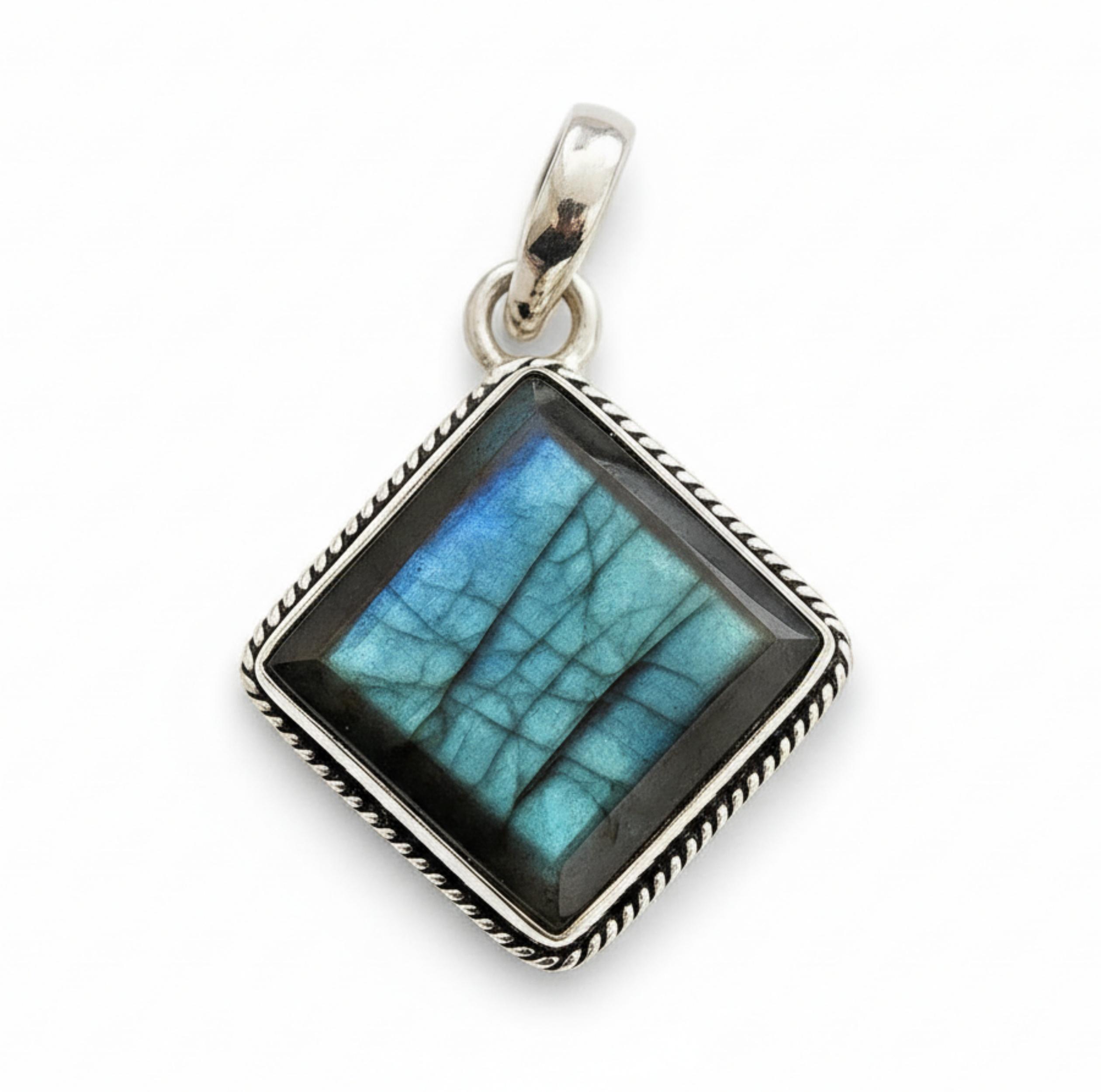 

Кулон из лабрадорита, 925 проба, цельное стерлинговое серебро, ограненный вручную драгоценный камень квадратной формы, минималистичный кулон серебряный