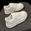 Le nuove scarpe da donna sono traspiranti, versatili, con suola spessa che aumenta l'altezza e sneakers sportive casual.
