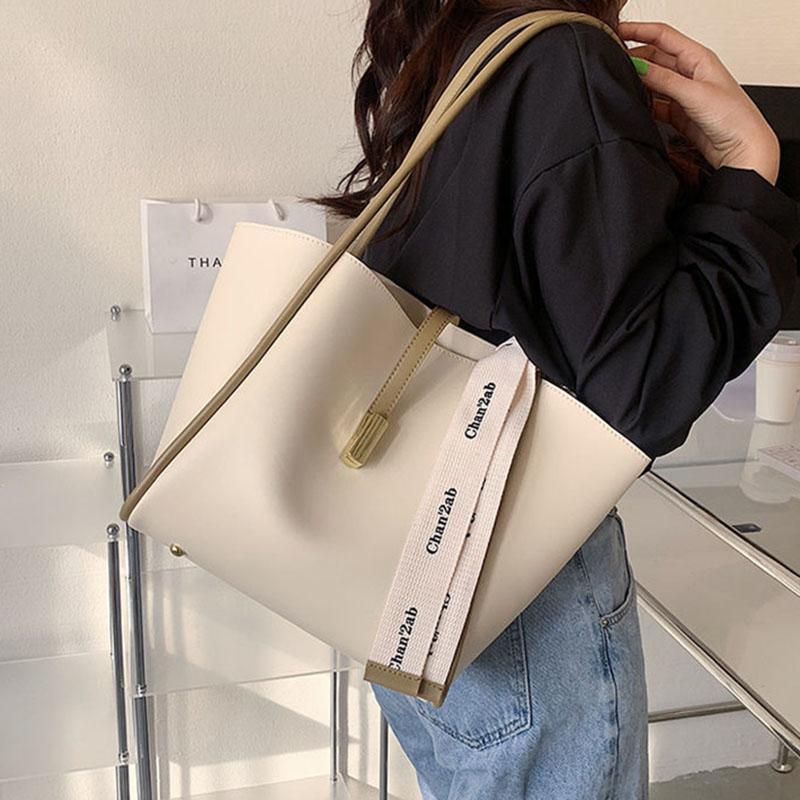 Versatile Armpit Bag Bucket Bag Women's Large Capacity Backpack Vintage Handbag Autumn and Winter