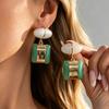 Retro Fashion Contrast Color Green White Resin Dangle Earrings Gold Tone Spliced Square Geometry Drop Earrings for Women Jewelry