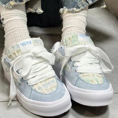 High-value Bread Shoes Turned Fur Splicing Blue Xiaoxiangfeng Retro Board Shoes Women's Tide Versatile Street Casual Shoes