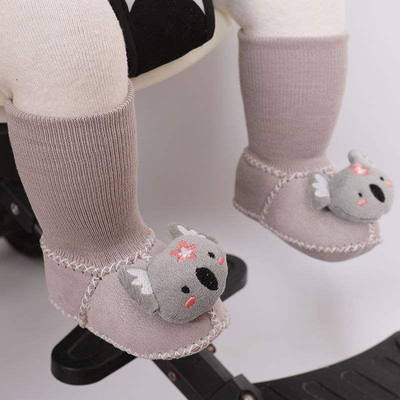 Winter Soft-soled Newborn Baby Cotton Shoes 0-6 Months Thickened Baby Anti-drop Socks Shoes Keep Warm and Do Not Lose Fluff Shoes