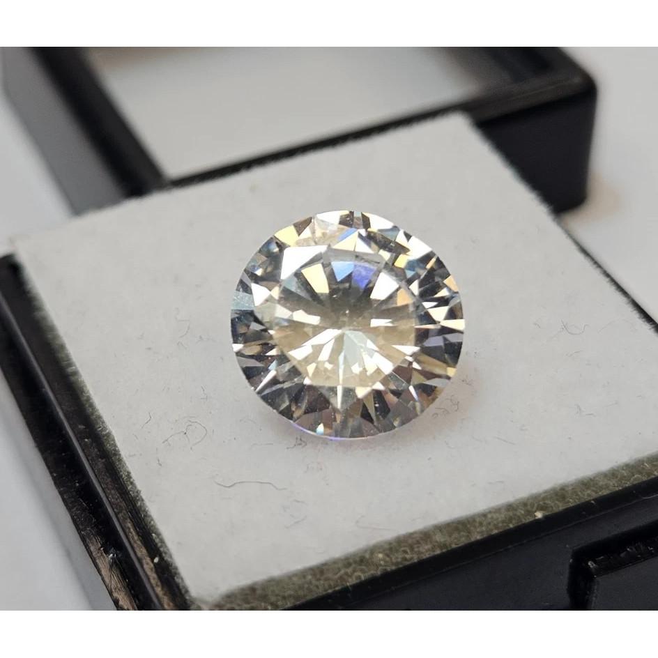 Cambodia White Zircon For Making Ring Round Cut 5+ Ct Beautiful Loose Gemstone
