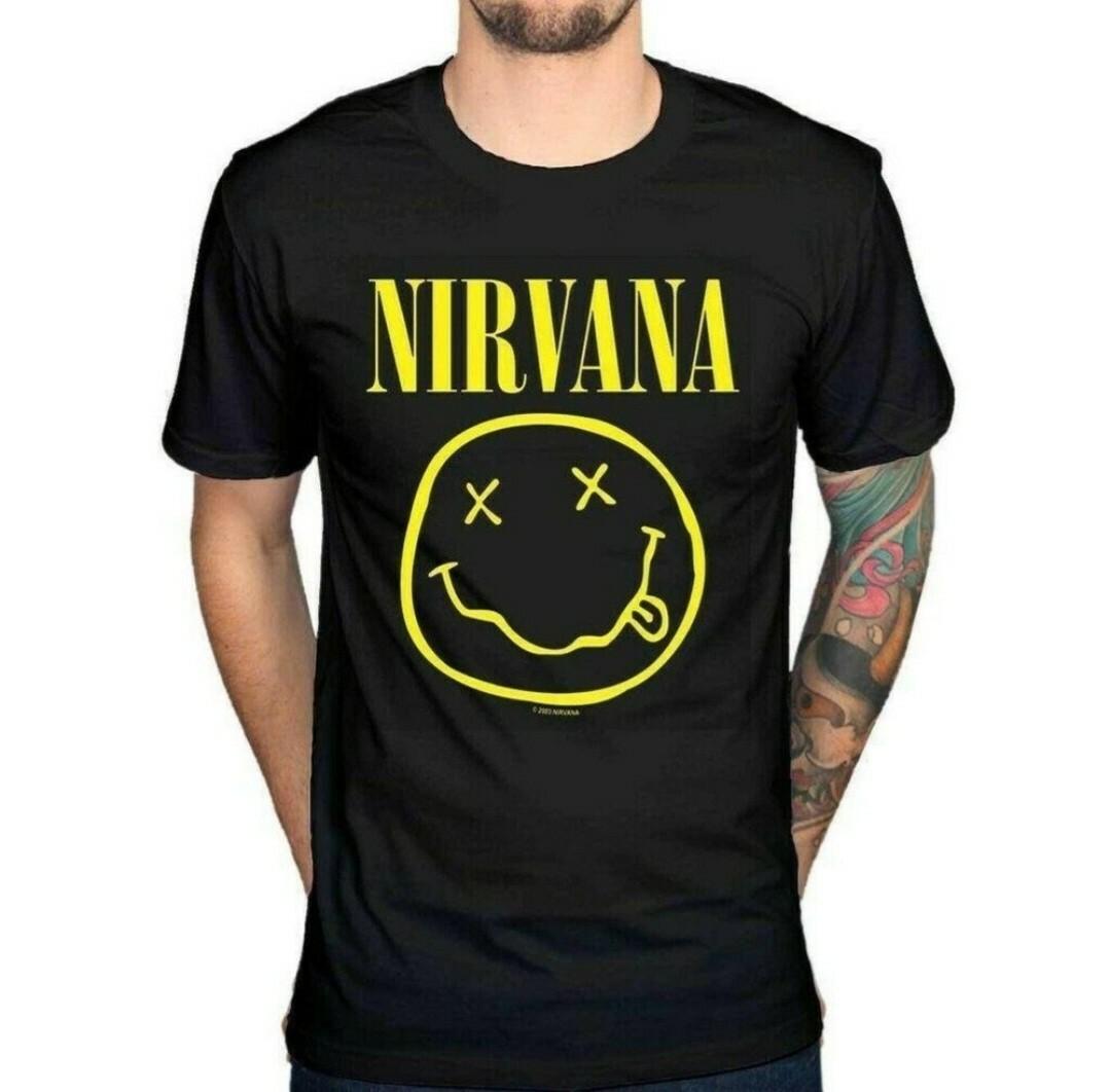 26 NIRVANA T-Shirt Smiley Face Logo Graphic T-Shirt size Medium Unisex T-Shirt M