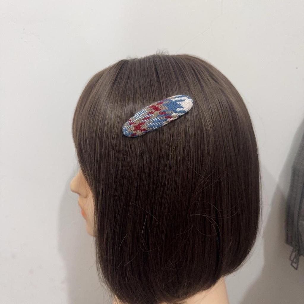 College Style Retro Plaid Triangle Hair Clip - Autumn/Winter Edition