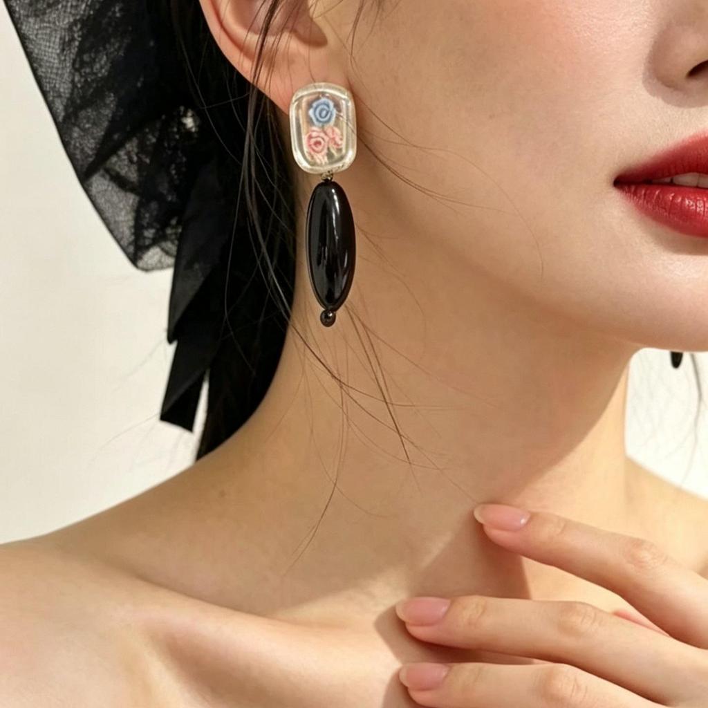 Vintage Black Series Stud Earrings 925 Silver Needle Minimalist High-End Personality Accessories for Women