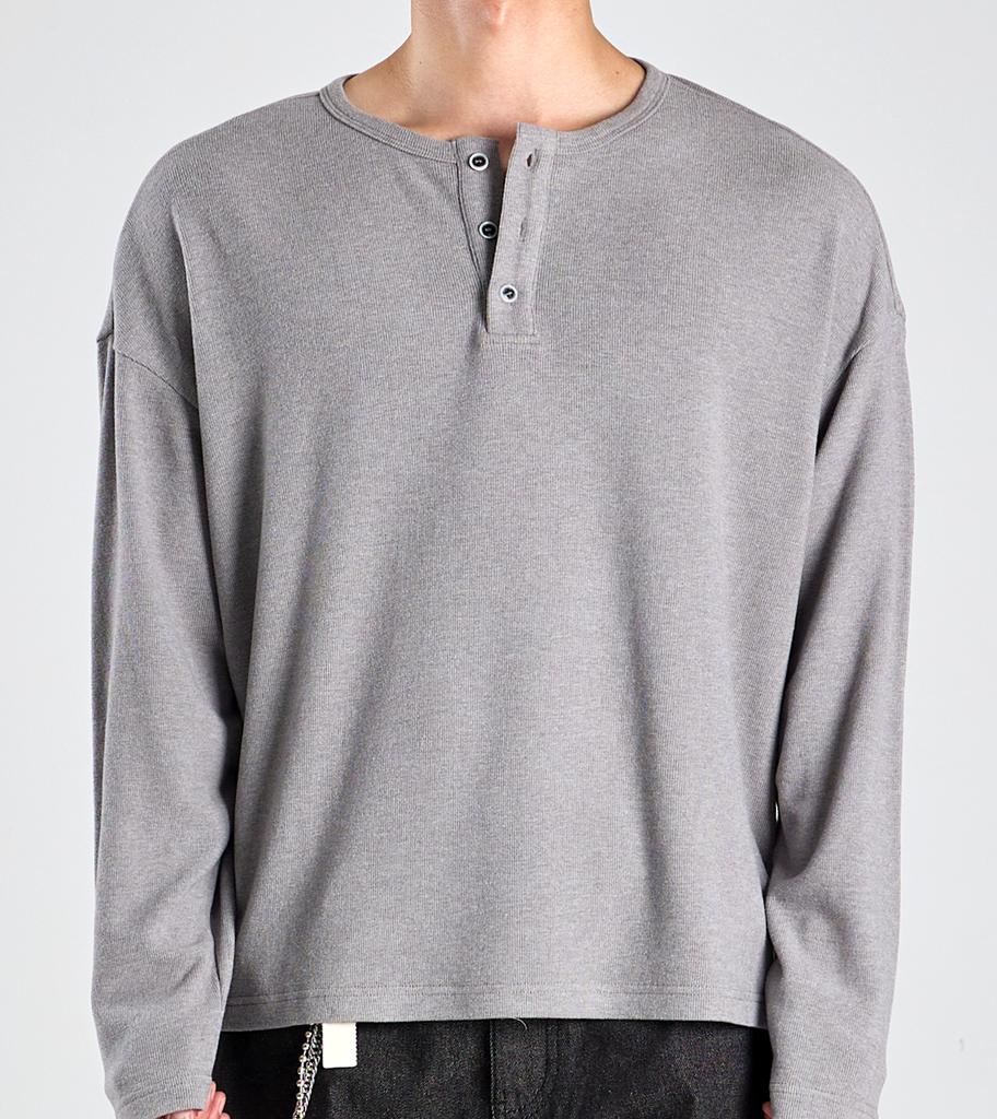 Beoteunseoul Ecocosy Henley Neck Knit T-Shirt (Gray)