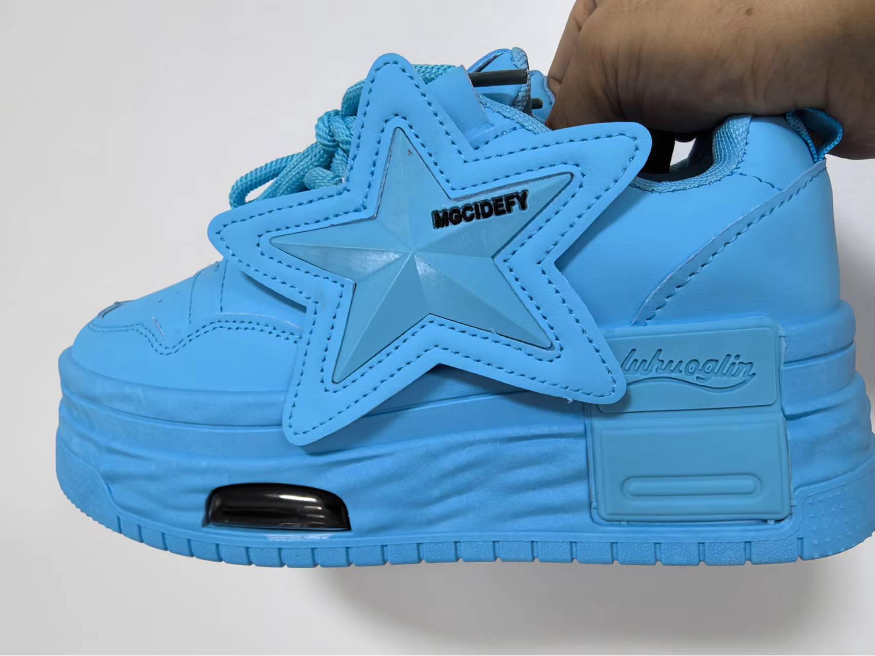 

Европейские женские кроссовки на платформе: Весна 2024 Легкая Модная Повседневная Белая Обувь на Толстой Подошве 41 синий