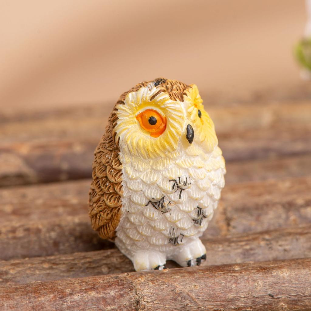 Miniature Cartoon Simulation Owl Figurine Realistic Resin Bird Decoration Cute Kawaii Collectible Home Desktop Figurines