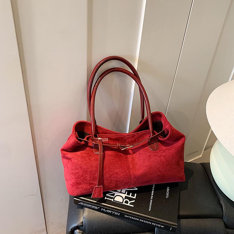 Suede Bag Women's Large Capacity 2025 New Autumn and Winter Versatile Retro Shoulder Underarm Bag Pleated Tote Bag