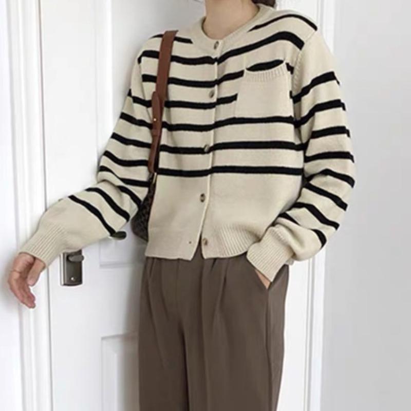 Early Autumn New Black and White Striped Knitted Cardigan Jacket Women's Long-sleeved Short Sweater Temperament Retro Short Top Women