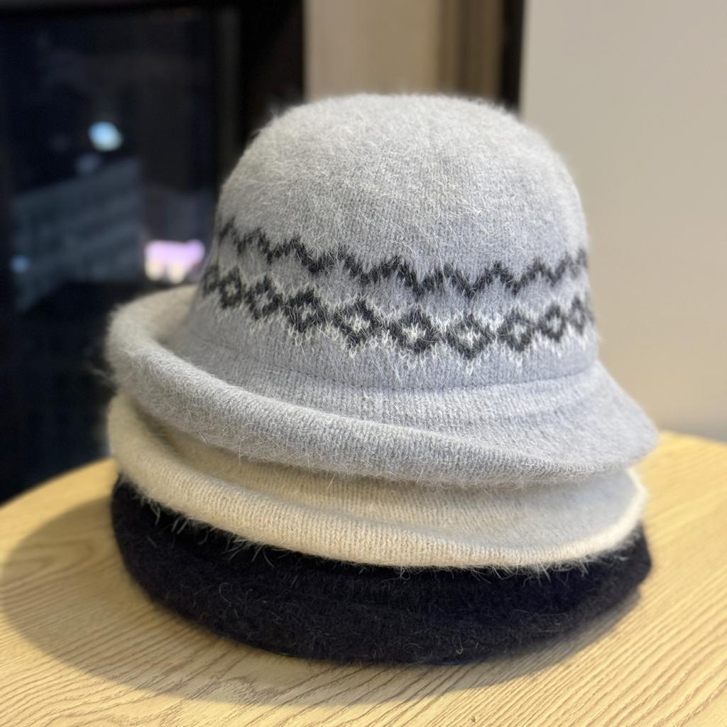 Autumn and Winter Cold proof and Warm Fisherman Hat Sweet Fashionable and Versatile Basin Hat Rolled Edge Ear Protection Windproof and Thickened Hat