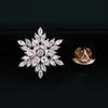 Elegante Schneeflocken Zirkonia Brosche für Damen: Luxuriöse Anstecknadel für Anzüge und Hemden