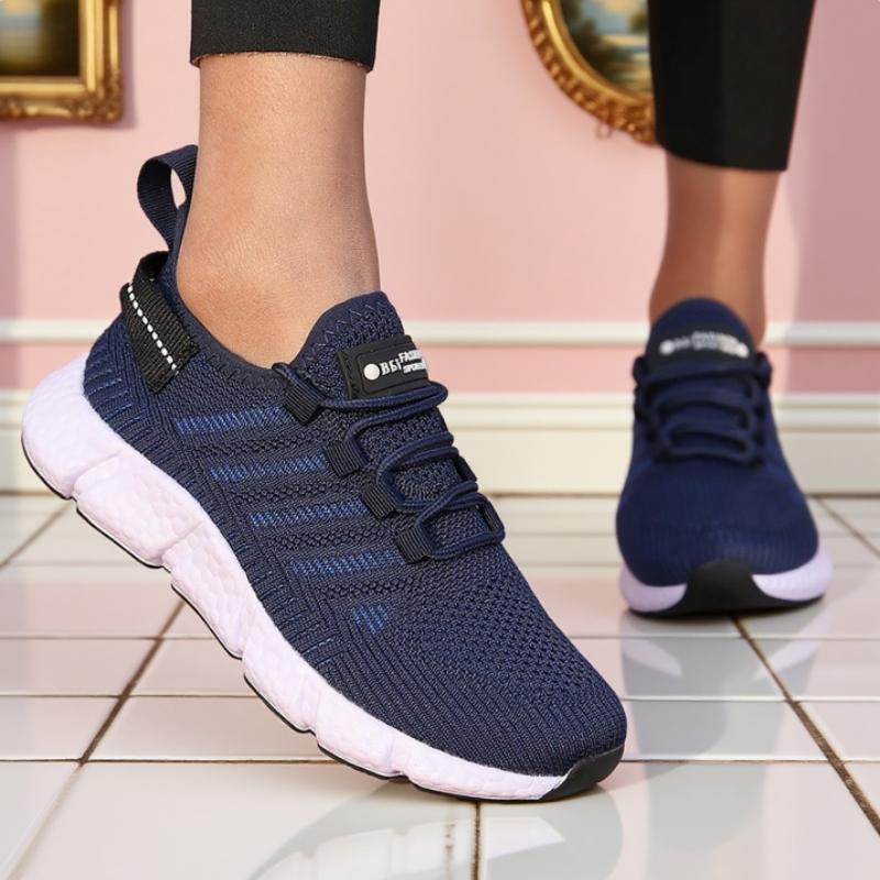 Super Light Women'S Shoes Breathable Quick Drying Soft Soled Travel Shoes Fitness Women'S Sneakers  In Spring Summer