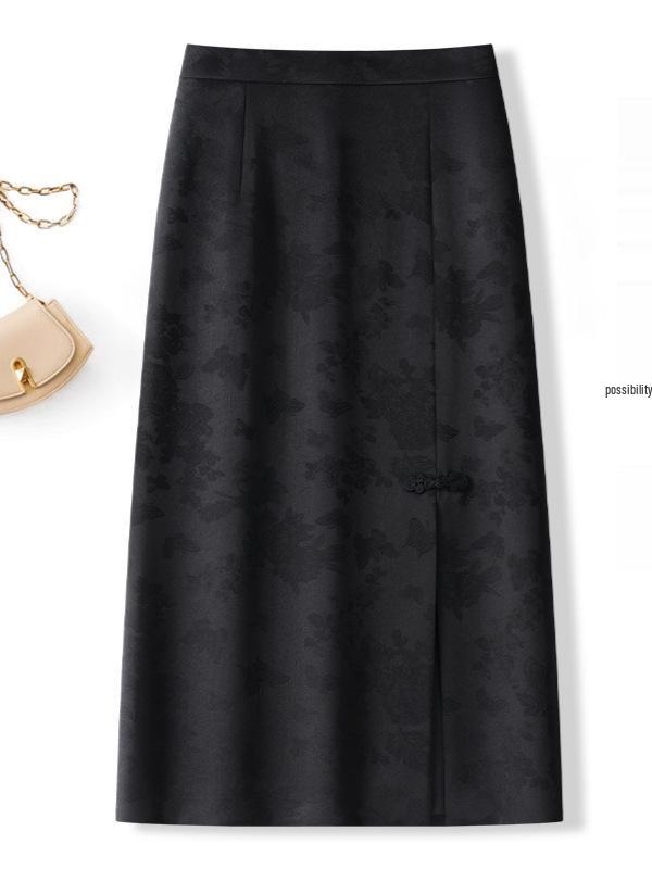 2026 New Chinese Style Embroidered Slit Midi Skirt for Women - Slimming, Hip-Hugging, Ideal for Spring and Autumn