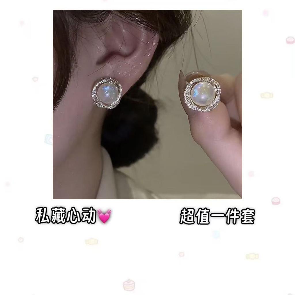 Spring and summer small fresh flower earrings light luxury pearl stud earrings super fairy earrings wholesale