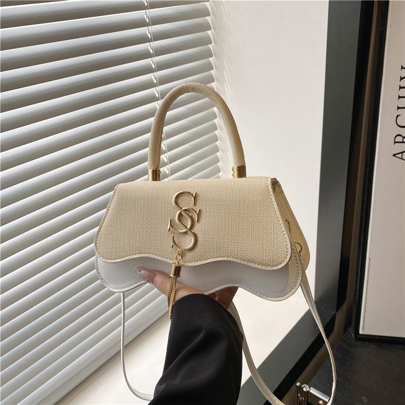 New Small Square Bag Fashion Trend Light Luxury Design Sense Simple Versatile Handbag Shoulder Messenger Bag