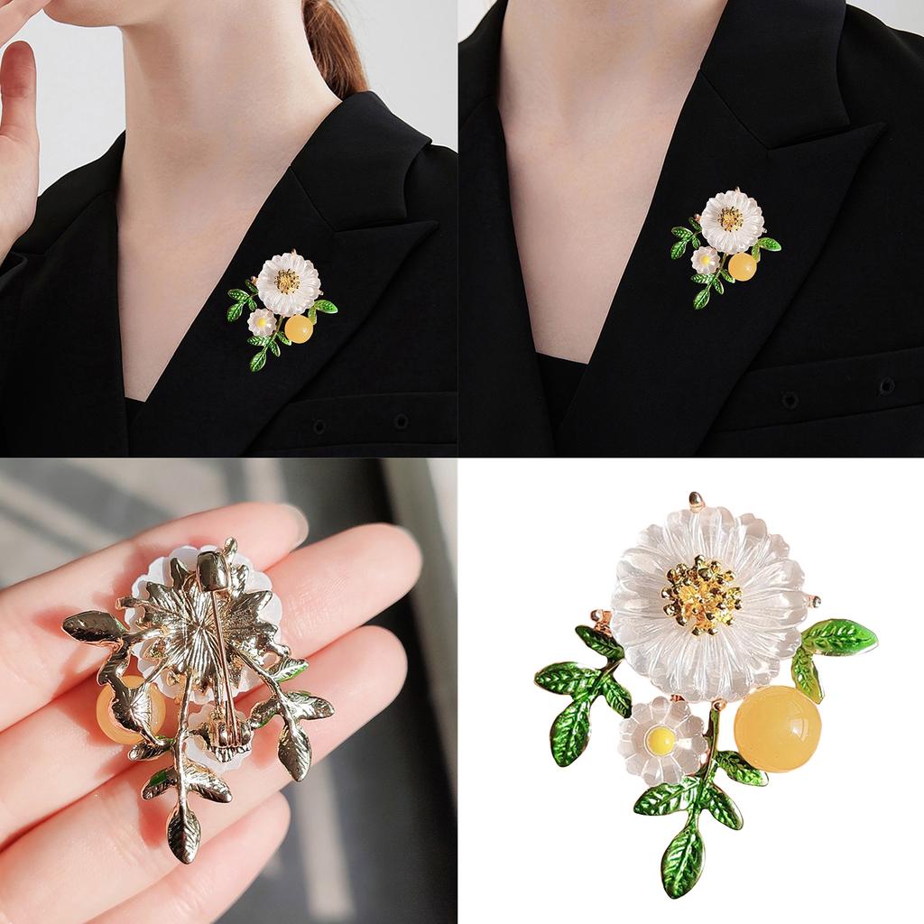 Elegant Daisy Flower Brooch for Women Green Leaf Sunflower Lapel Pin Accessory Jewelry for Jackets Backpack Scarf Hats