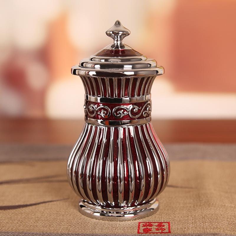 Metal Creative European Retro Toothpick Box Seat High-end Automatic Hand Pressing Living Room Dining Table Hotel High-end Toothpick Holder