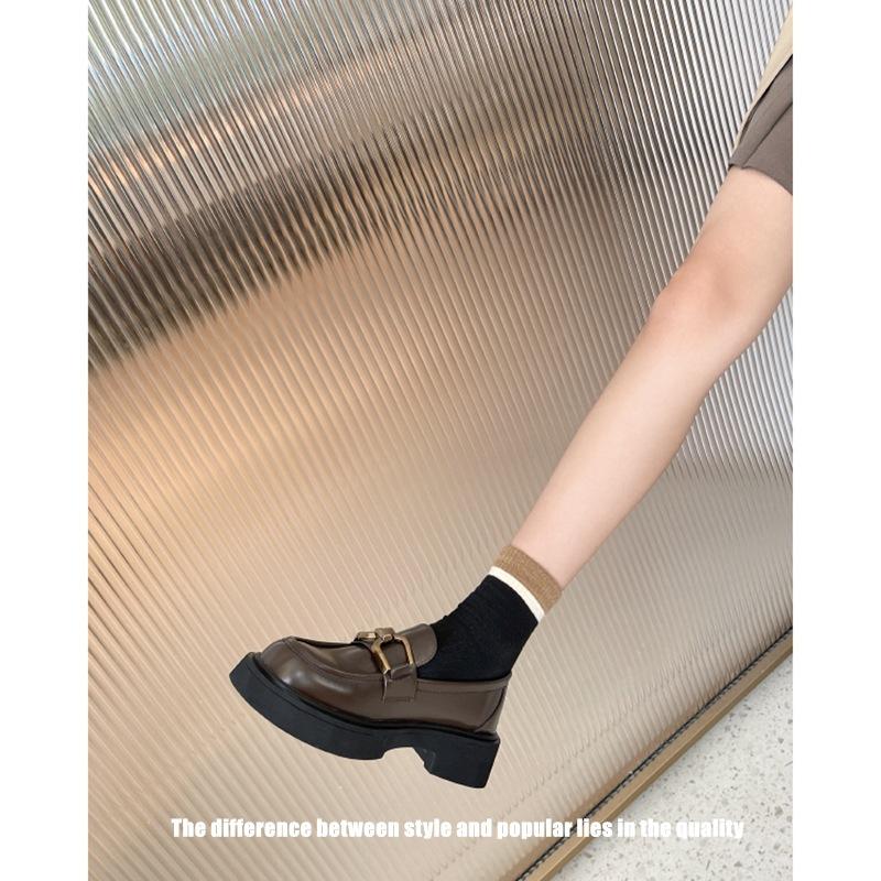 2025 new autumn and winter leather platform loafers women's round head metal buckle British style Shilin small leather shoes
