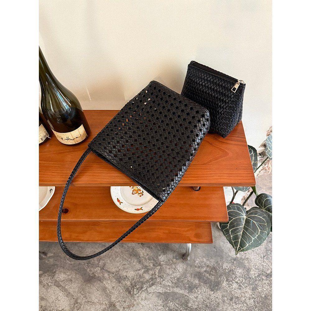 Bucket Bag - A Small and Unique Design Shoulder Bag Suitable for Commuting Tote Bag