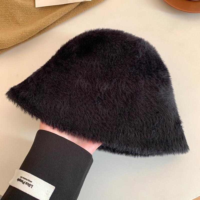 Simple white plush bucket hat women's autumn and winter face small knitted hat warm big head circumference basin hat tide