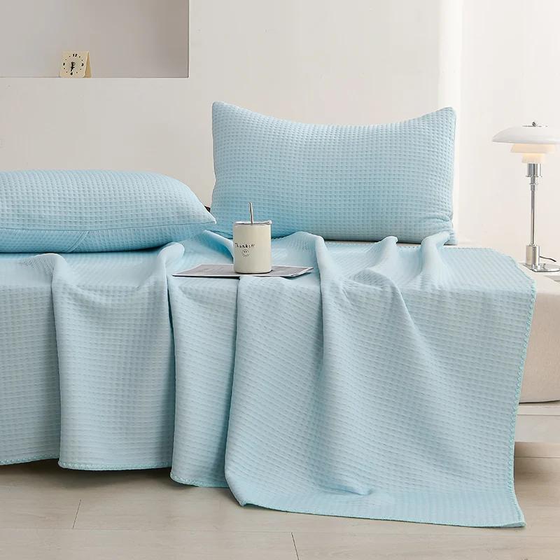 Waffle Plaid Ice Silk Summer Quilt Double Side Cool Feel Silk Air Conditioning Duvet Skin-friendly Breathable Cooling Blanket 100x150cm