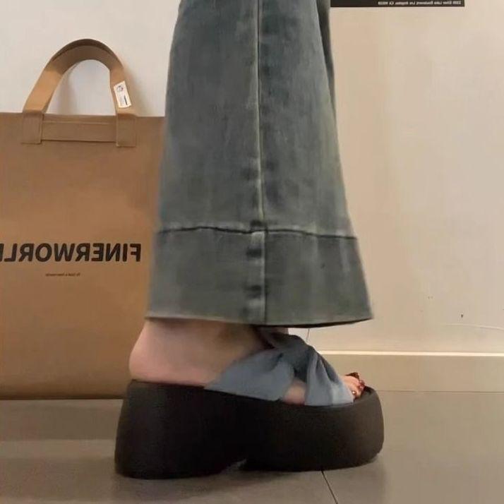 Muffin bottom heightened open-toed cool slippers 2025 new fairy foreign style one-word slippers women wear in summer