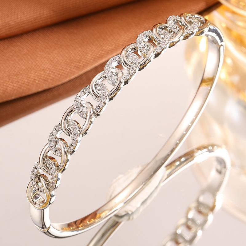 European and American Exquisite Copper Micro-buckle Bracelets with High-end Design Open-ended Bracelets