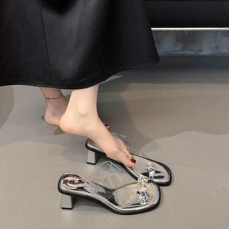 Slippers Fairy Rhinestone Slippers French Temperament 2025 Summer New Transparent Belt Cover Toes Cool Thick Heel Shoes Outside Wear
